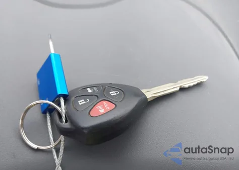 2010 Toyota Corolla Le z USA, uszkodzony, nr VIN JTDBU4EE7A9109822